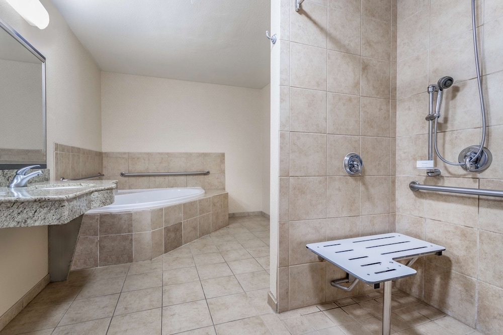Hampton Inn & Suites Sacramento Elk Grove Laguna I 5 - photo 33