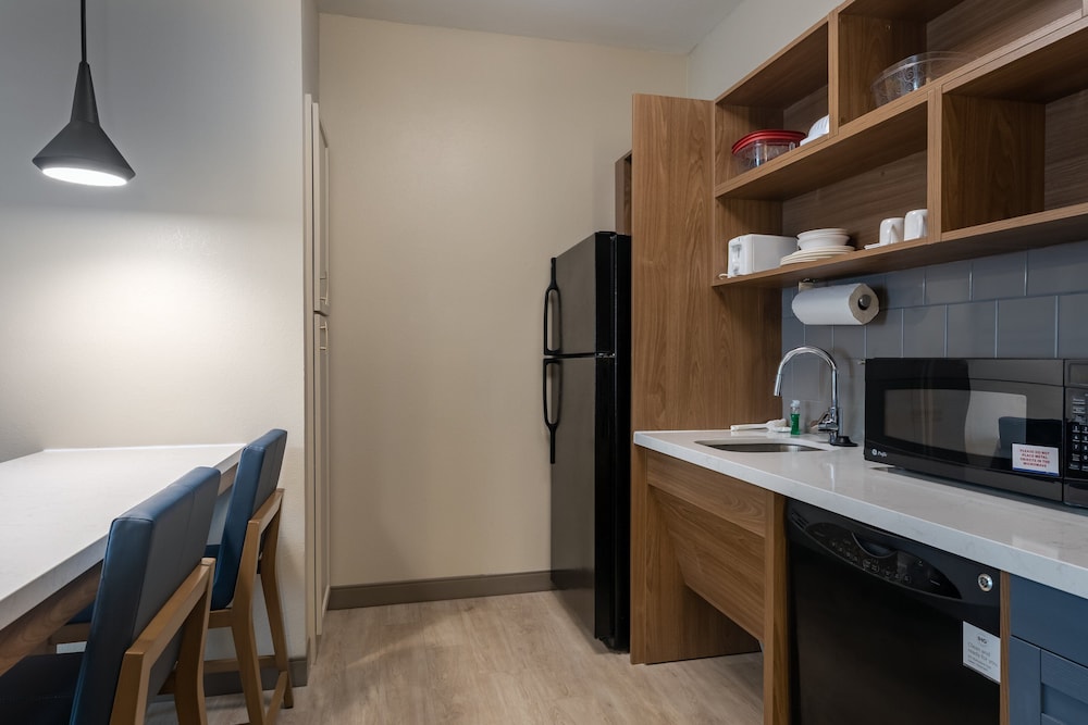 Candlewood Suites Enterprise by IHG - photo 15