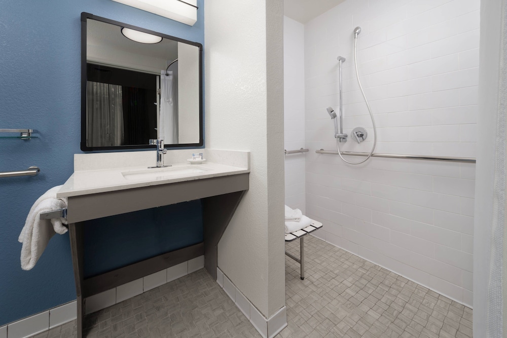 Residence Inn By Marriott Anaheim Resort Area - photo 16