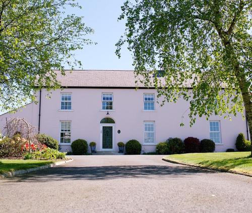 Cavan House — 4-Star Luxury Hotel in Newry, United Kingdom