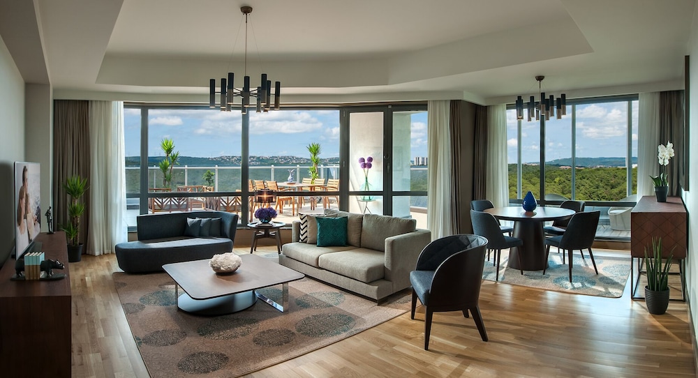 Somerset Maslak Istanbul — 5-Star Luxury Hotel in Istanbul, Turkey