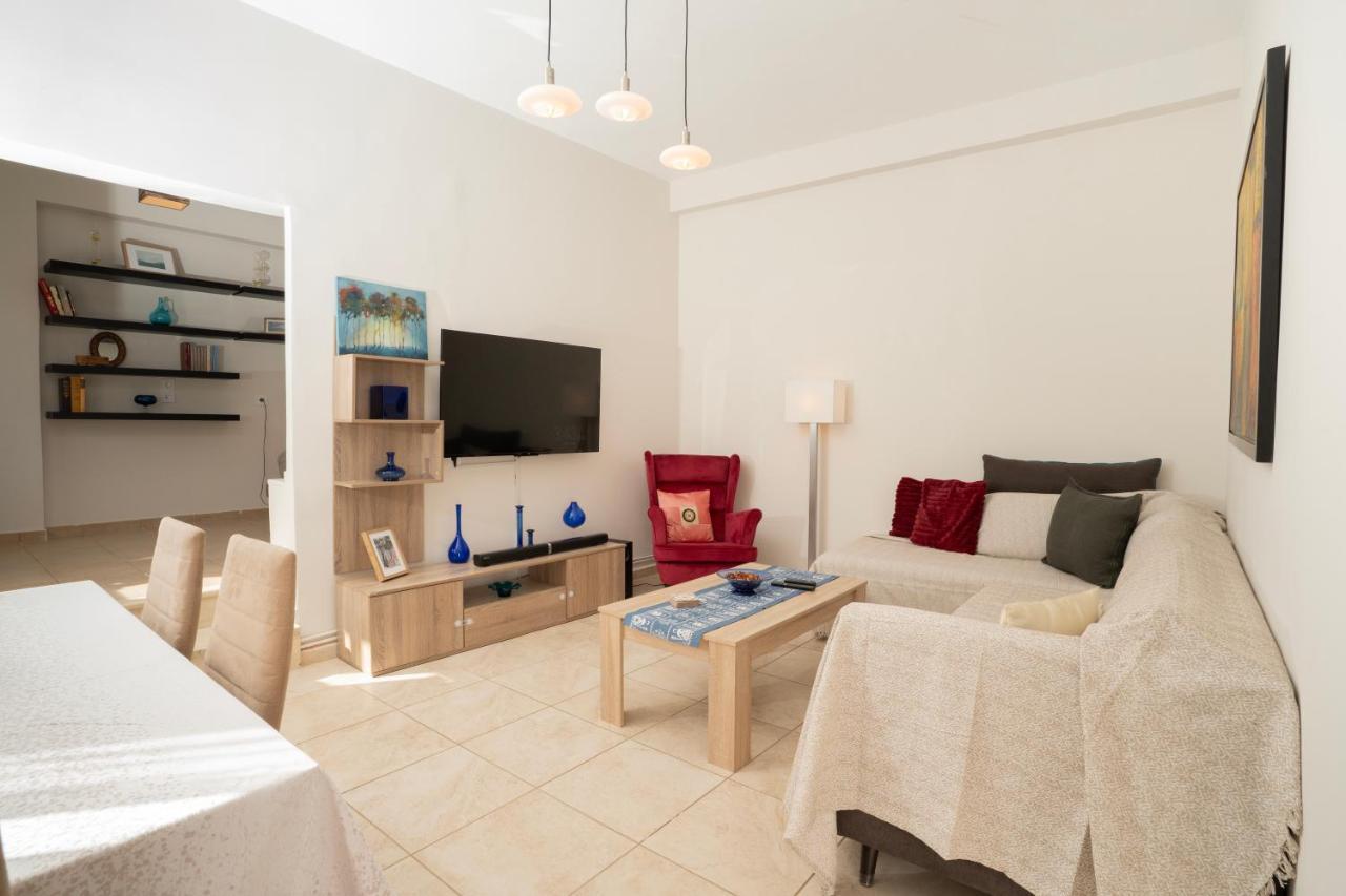 Niki Apartment — 4-Star Luxury Hotel in Khalandrion, Greece