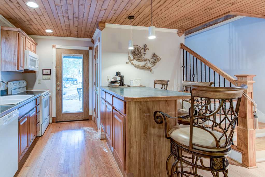 Quality Inn Creekside Downtown Gatlinburg - photo 34