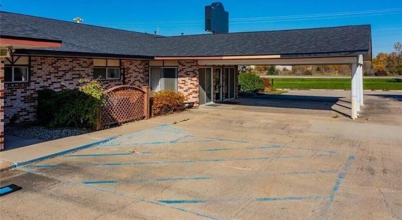 Americas Best Value Inn — hotel in Osceola