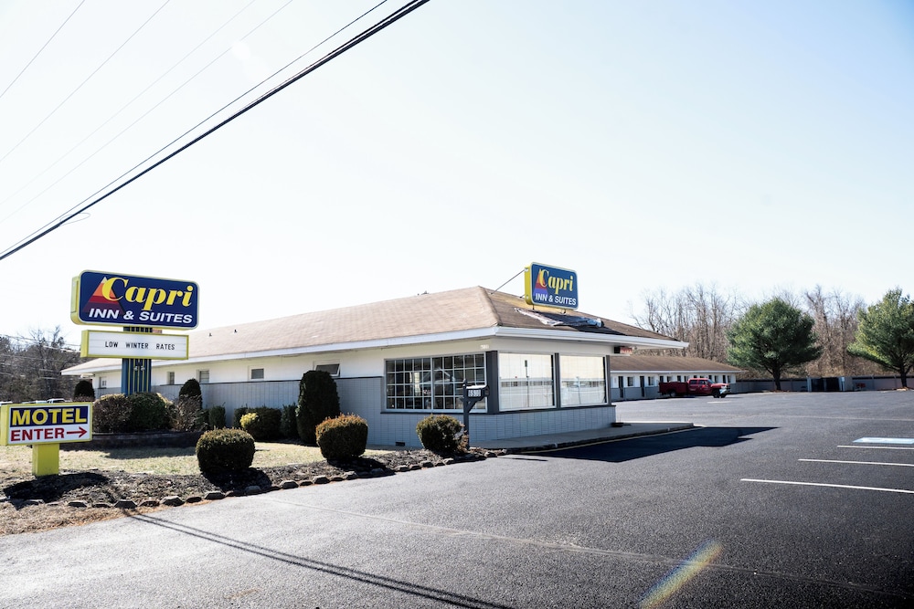 Capri inn and Suites — hotel in Howell
