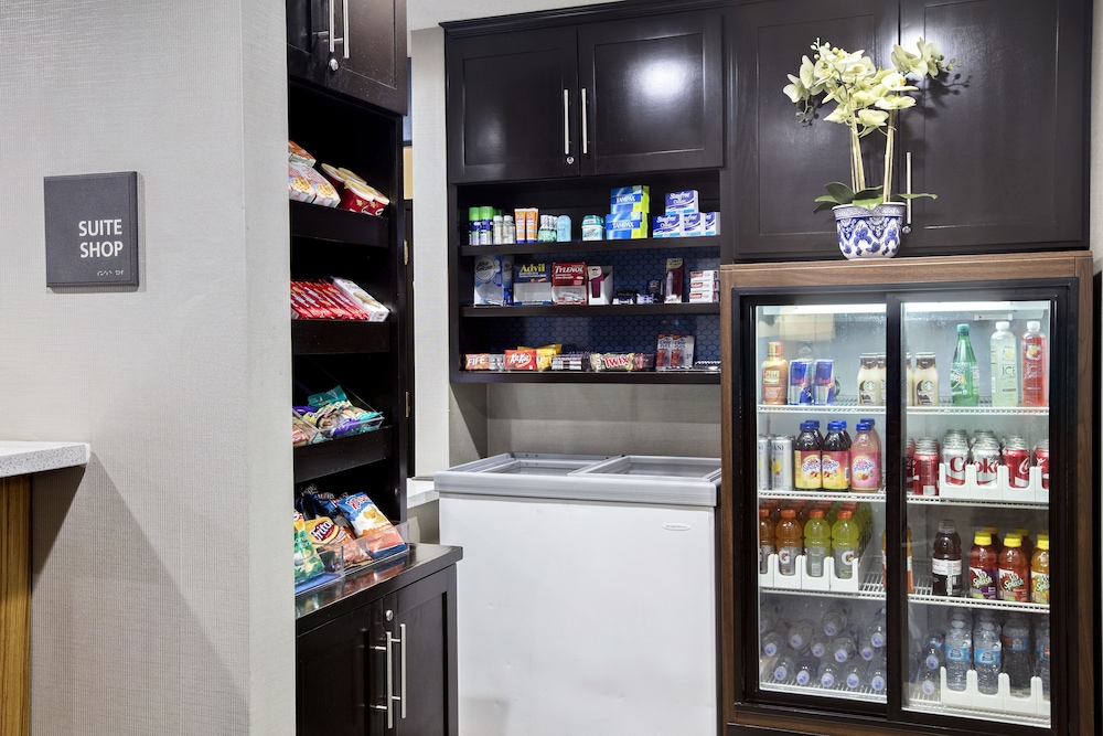 Hampton Inn & Suites Hermosa Beach - photo 2