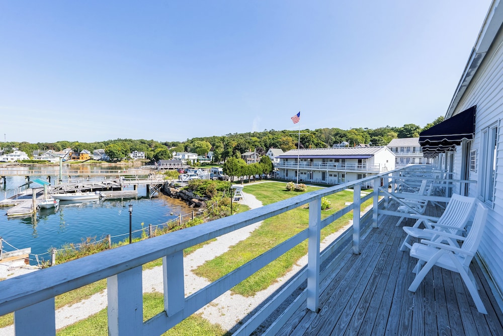 Boothbay Harbor Inn - photo 40