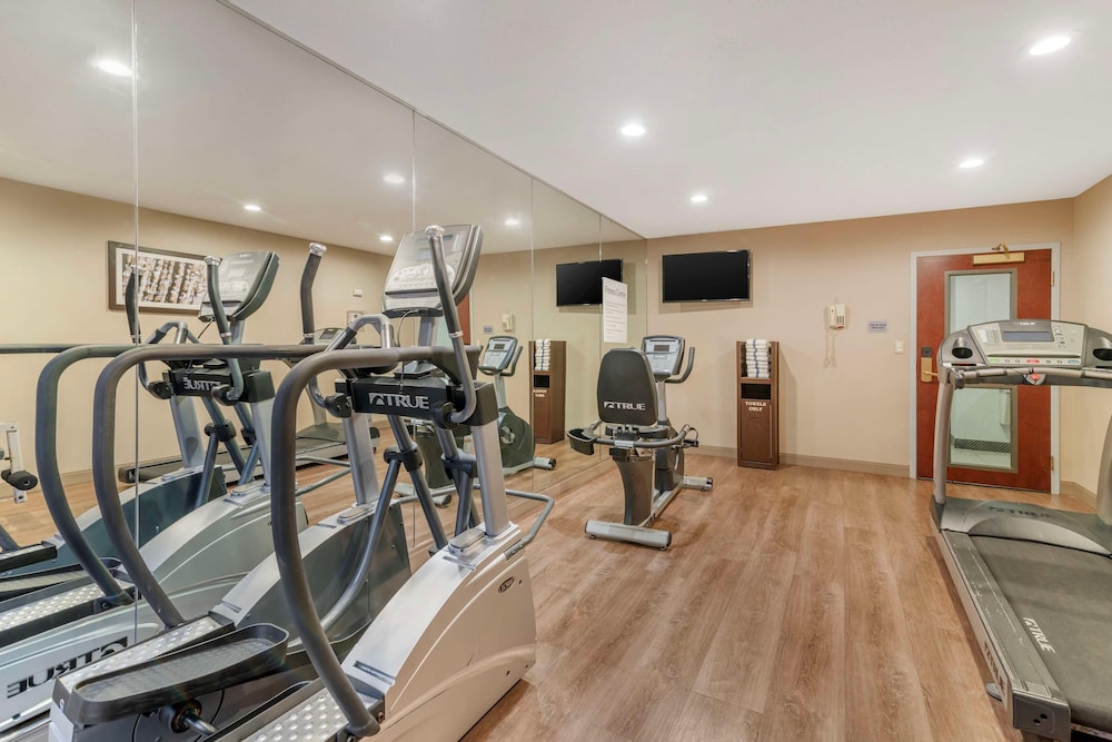 Best Western Liverpool Syracuse Inn & Suites - photo 16