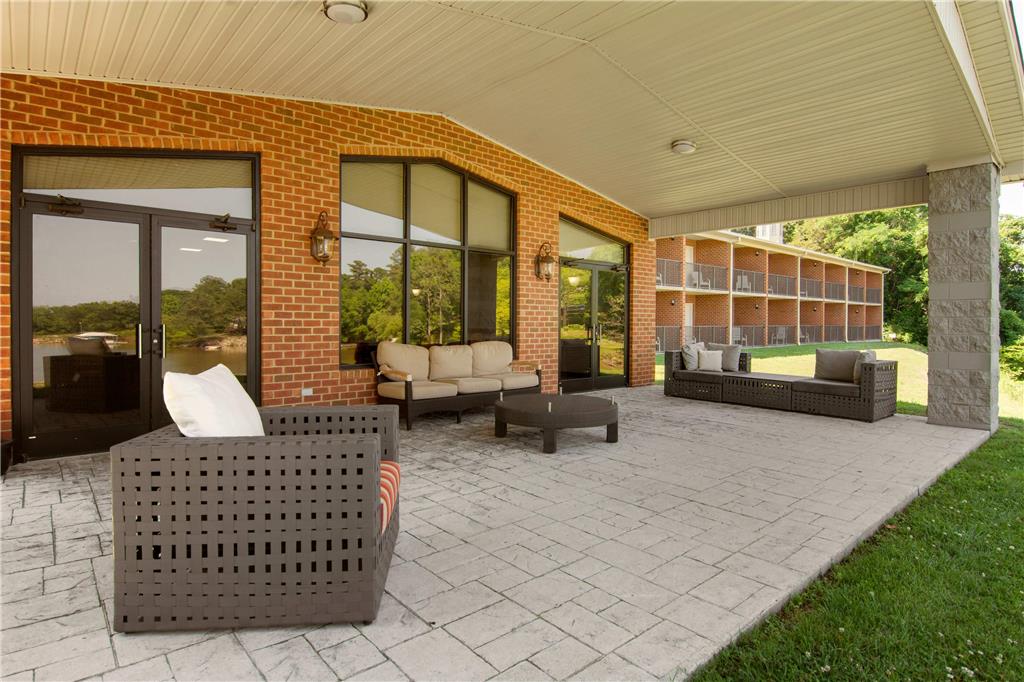 Clarion Pointe on the lake Clarksville South Hill West - photo 44