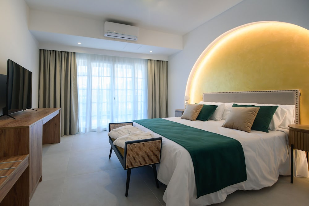 Hotel Estefanía Boutique Suites — carbon neutral stay, Arona