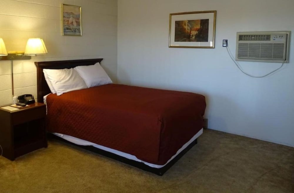 Hotel Prairie Winds Carthage Keokuk Hwy 136 - photo 14