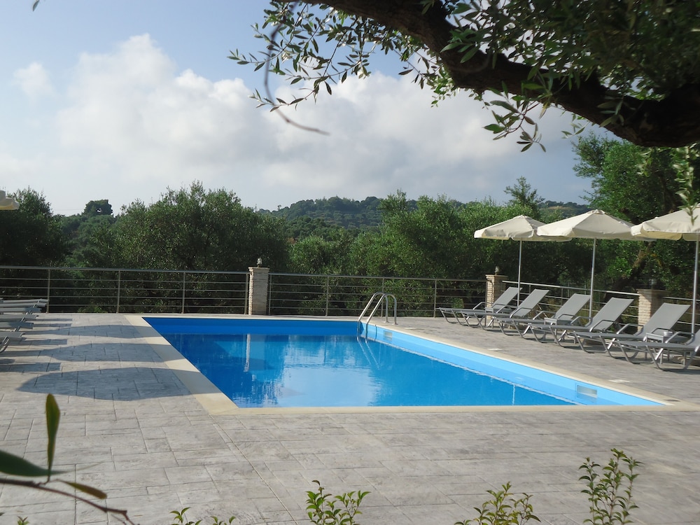 Valentino Villas & Apartments — 4-Star Luxury Hotel in Sikyon, Greece
