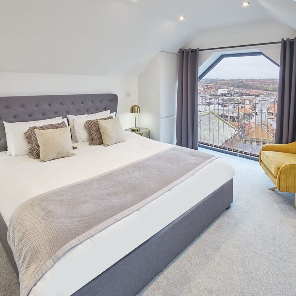 Host & Stay The Penthouse Hudsons Yard House — 4-Star Luxury Hotel in Whitby, United Kingdom
