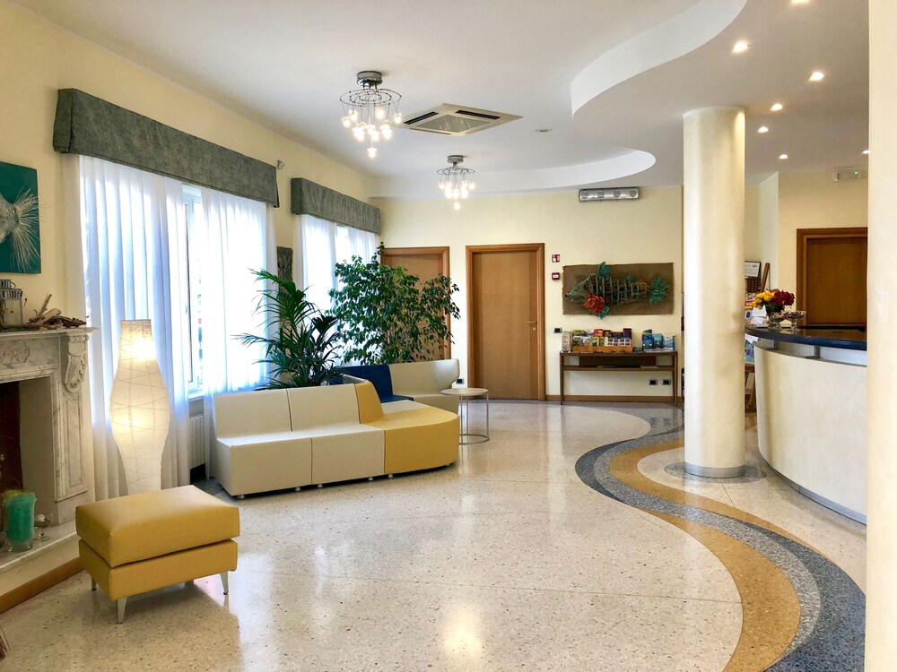 Hotel Baia Bianca — Diano Marina