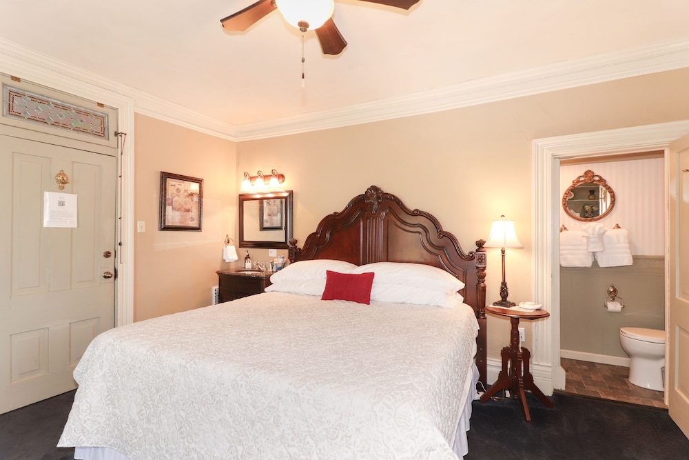 Loganberry Inn - photo 22