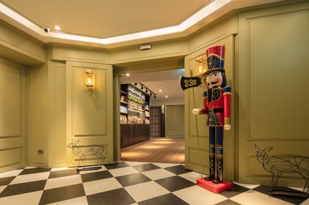 Urtrip Hotel - last minute hotel in Taipei