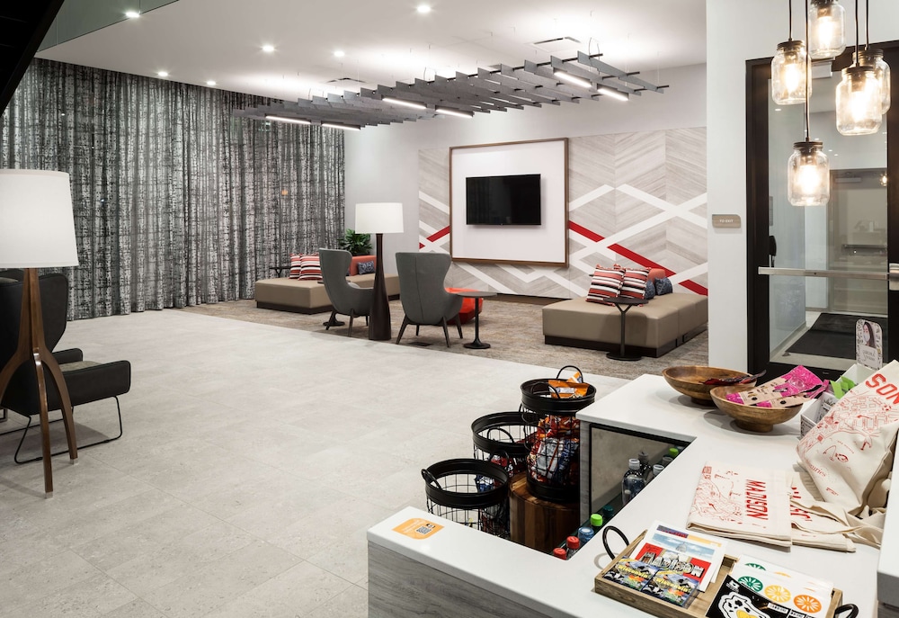 Hilton Garden Inn Madison Downtown - photo 3