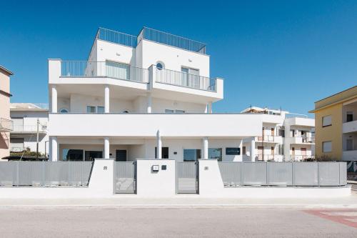 Oneweek Gaeta Suites and Apartments — 4-Star Luxury Hotel in Gaeta, Italy