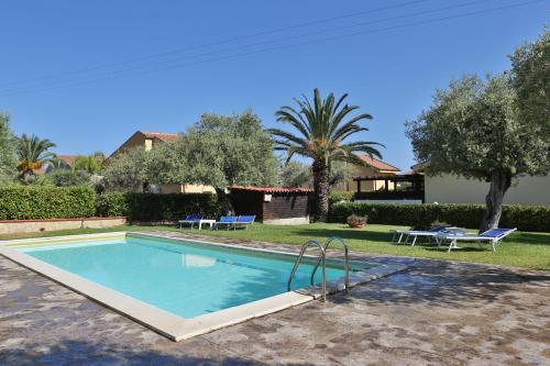 2 room apartment near Cefalù with 2 pools Casa Vacanze Luna — 4-Star Luxury Hotel in Cefalu, Italy