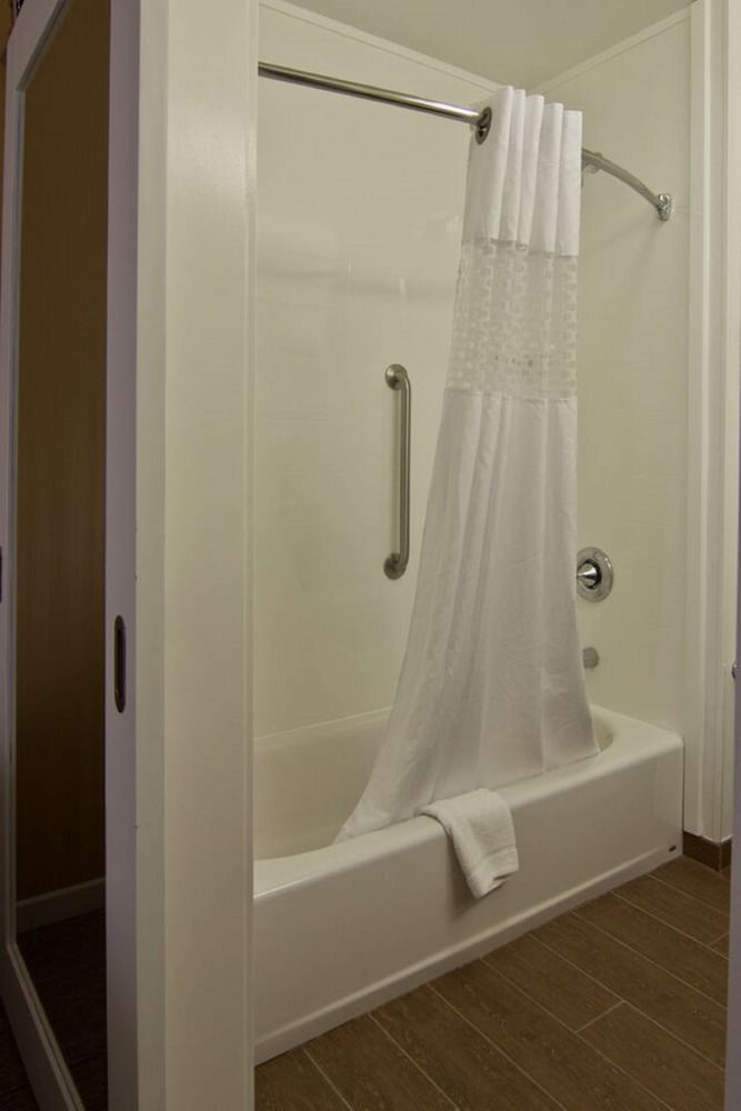 Hampton Inn & Suites Chillicothe - photo 42