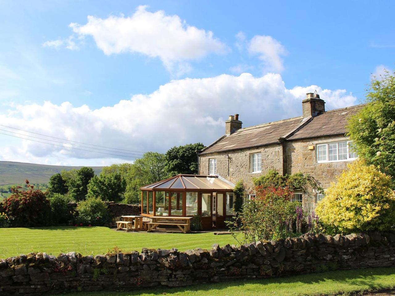 Lyndhurst Cottage — 5-Star Luxury Hotel in Carlton, United Kingdom