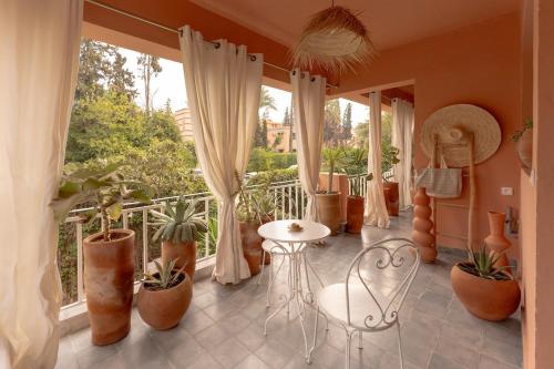 Cozy apartment Marrakech hivernage with nice terrace — 4-Star Luxury Hotel in Marrakesh, Morocco
