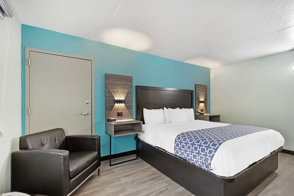 Clarion Inn Des Moines Airport - photo 8