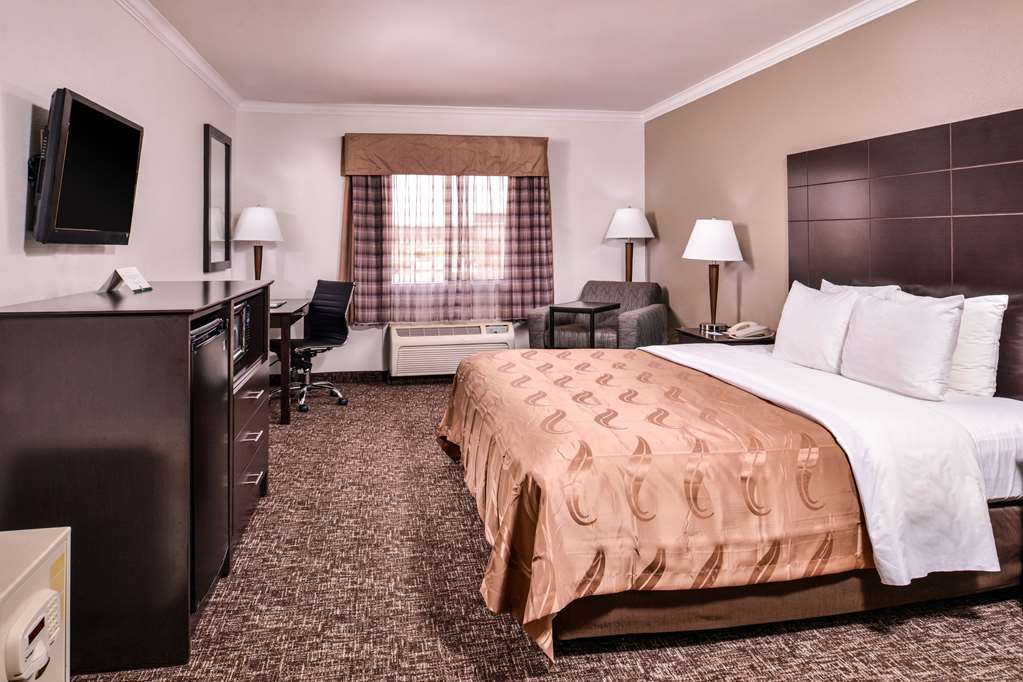 Quality Inn & Suites Beaumont - photo 8