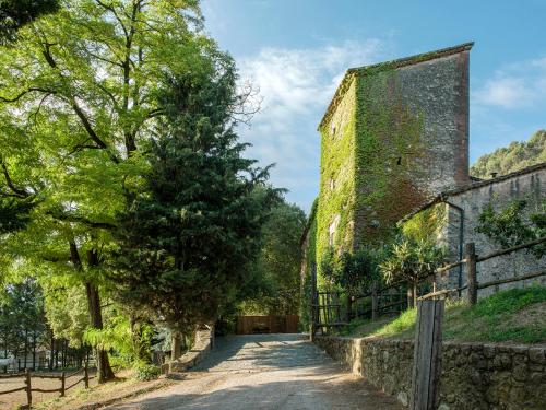 Les Canes 2 - carbon neutral hotel in Aiguafreda