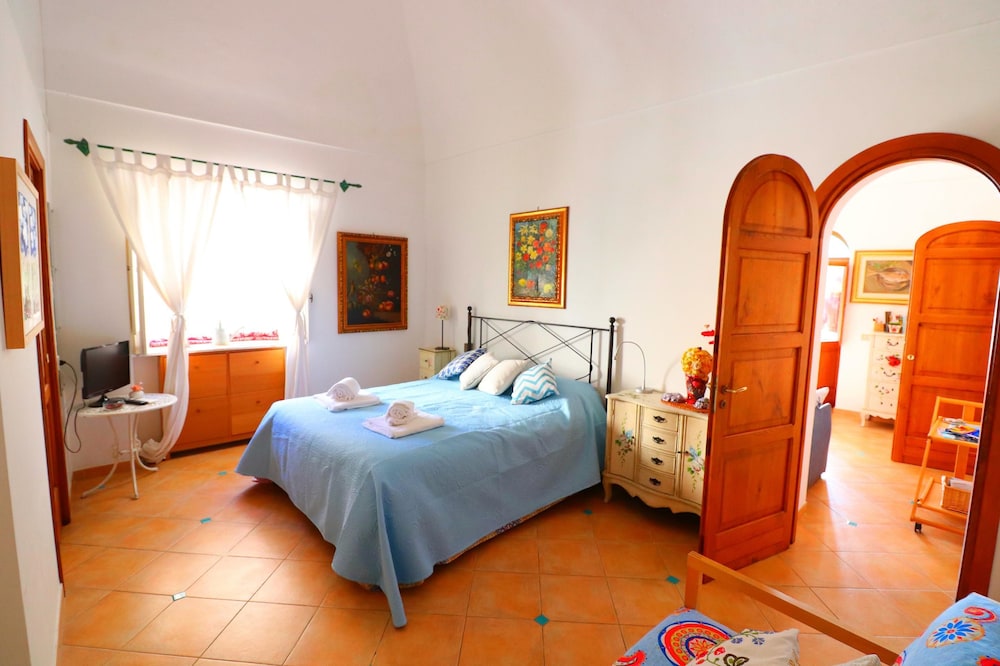 Angolo di Paradiso — 4-Star Luxury Hotel in Positano, Italy