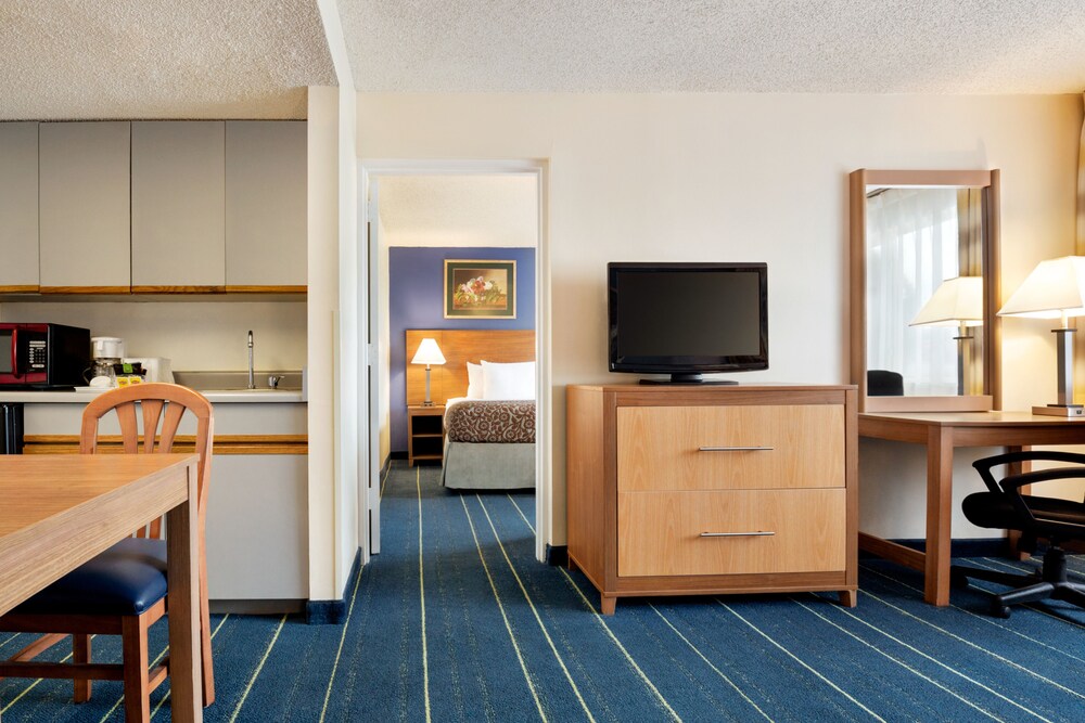 Comfort Inn & Suites Golden Denver West - photo 7