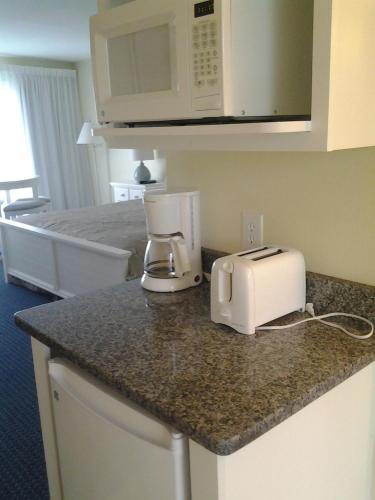 Surf & Sand Beach Motel - photo 19