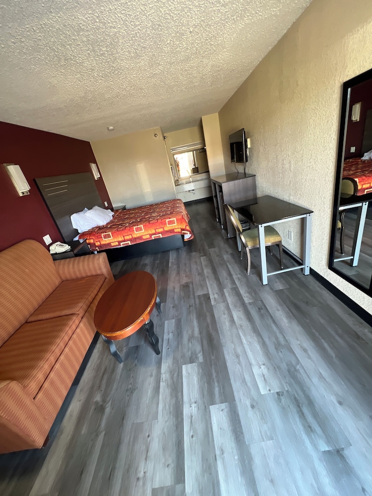 CourtesyStay - photo 3