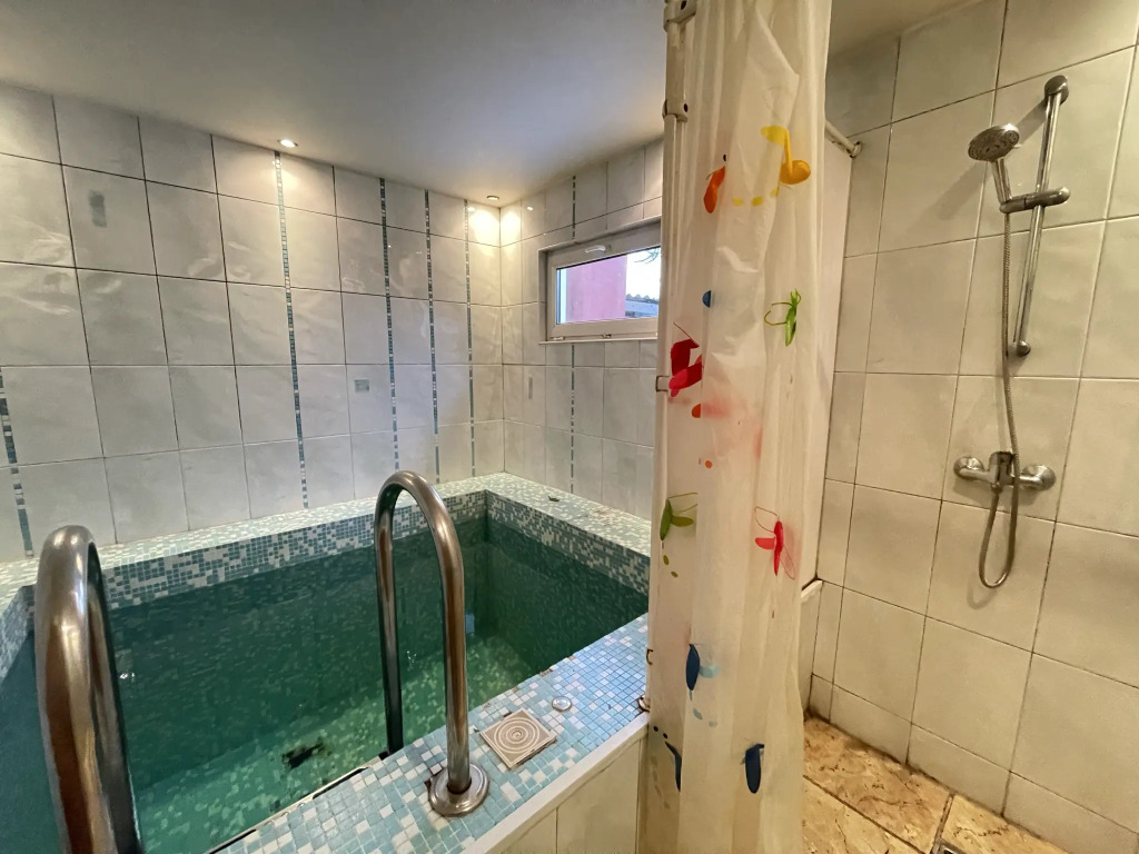 Cottage Little White House 22252836 — Pargolovo