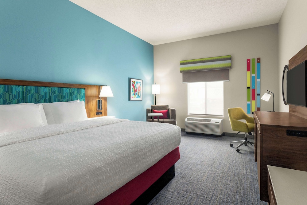 Hampton Inn & Suites Springfield MO - photo 7