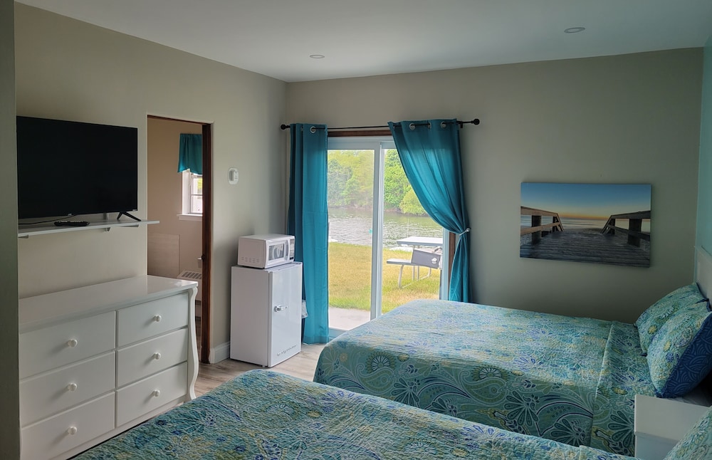 Riverside Motel and Marina Manistee — hotel in Manistee