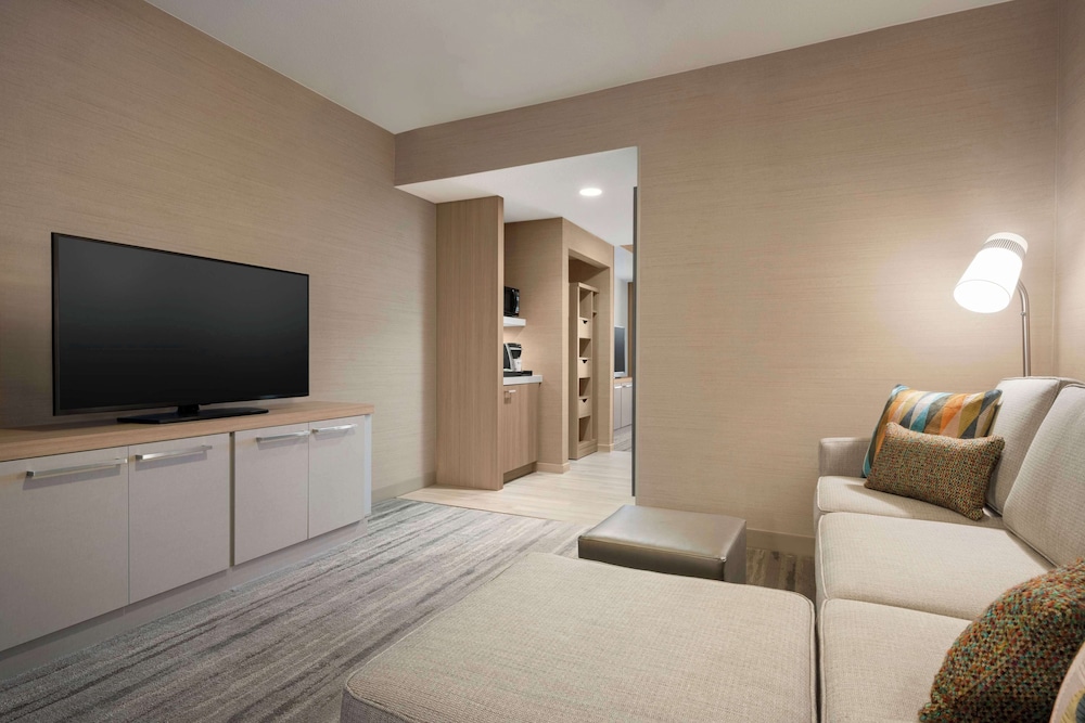 Hilton Garden Inn Fort Collins - photo 15