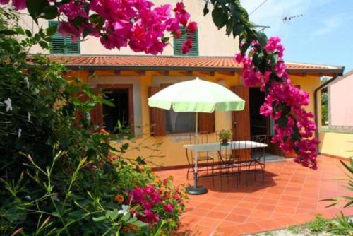 Casa Gialla — 4-Star Luxury Hotel in Patti, Italy