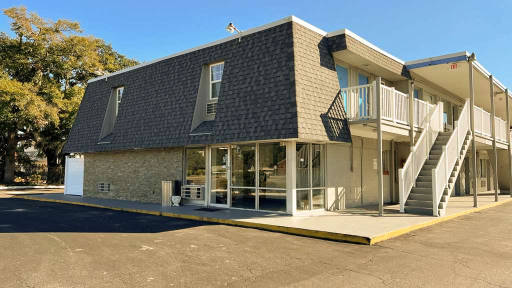 Studio 6 Wilmington NC - photo 3