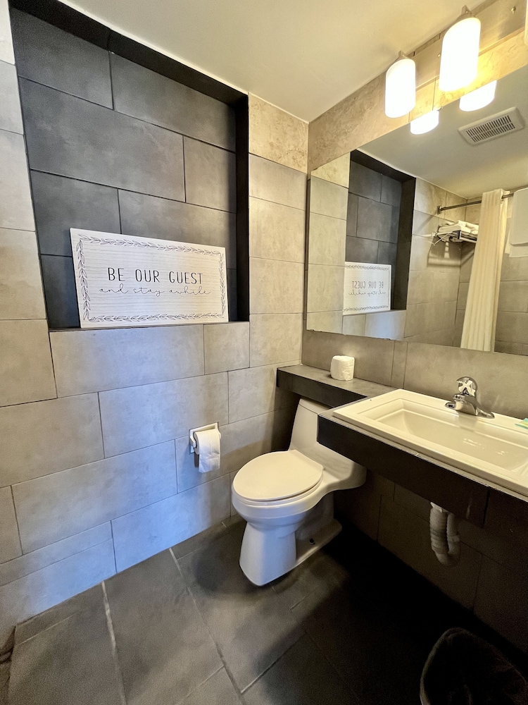 Sun Valley Motel - photo 17