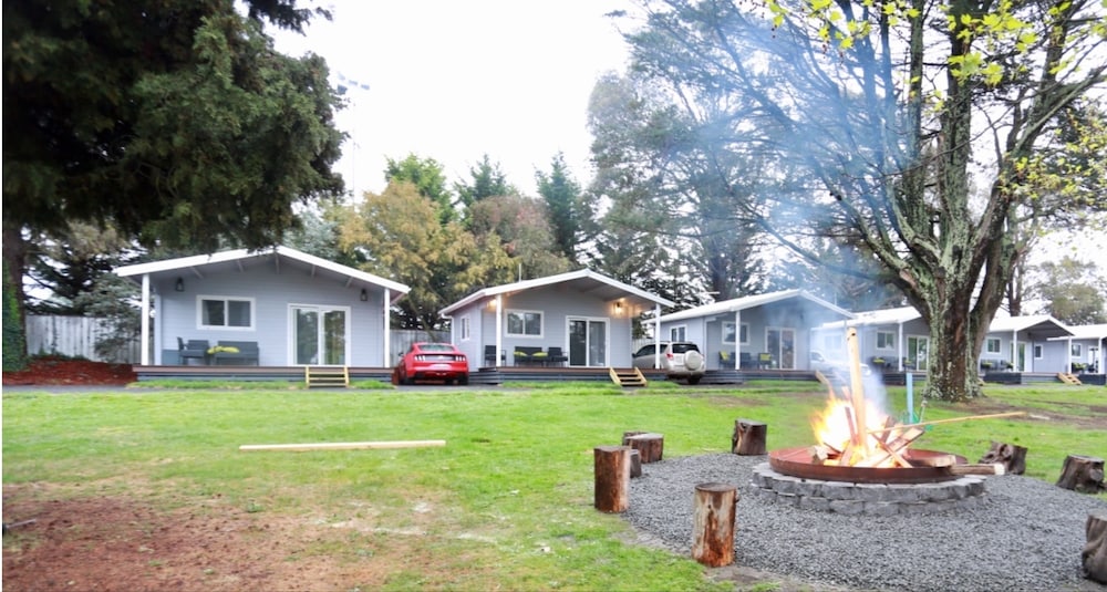 Jenolan Holiday Park Oberon — 4-Star Luxury Hotel in Oberon, Australia