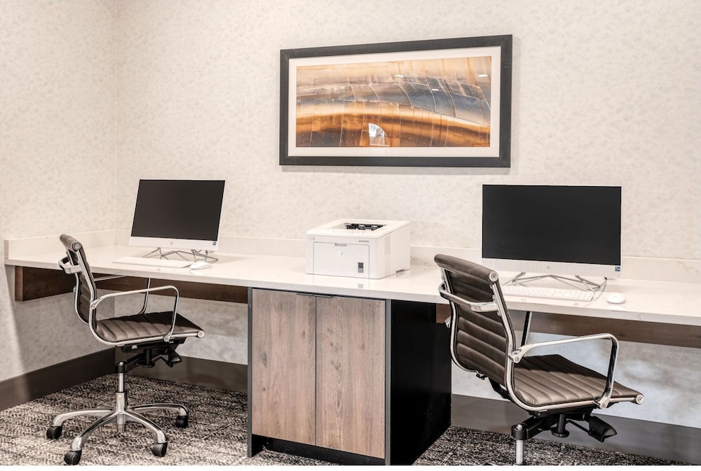 Holiday Inn Express Federal Way Seattle South by IHG - photo 41