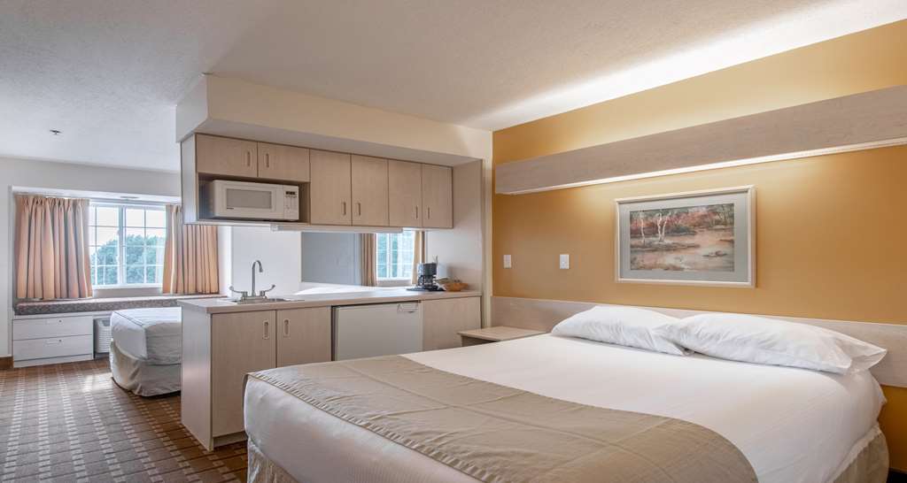 SureStay Hotel by Best Western Christiansburg Blacksburg - photo 16