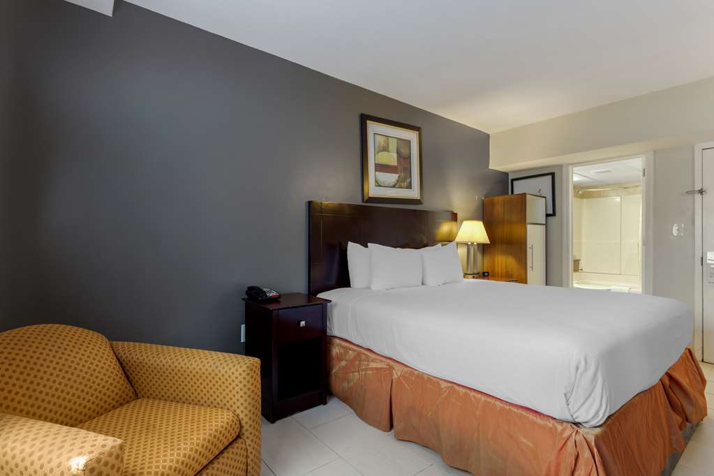 Best Western Plus Brooklyn Bay Hotel - photo 32