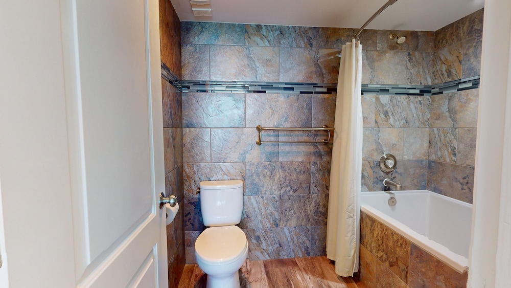 Beachside Towers at Sandestin by Gibson Beach Rentals - photo 319