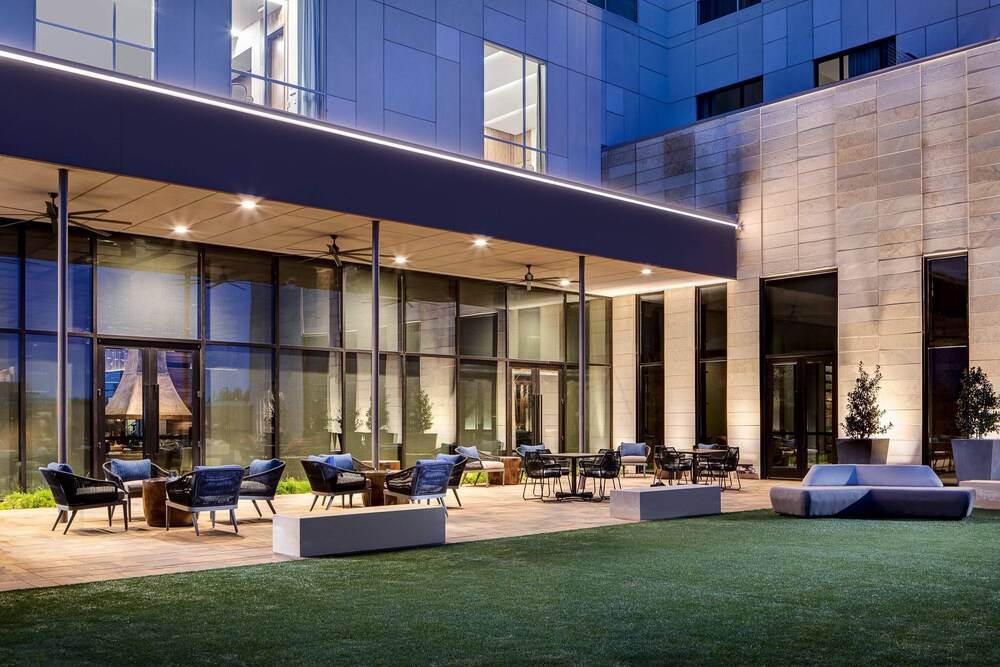 Odessa Marriott Hotel & Conference Center - photo 54