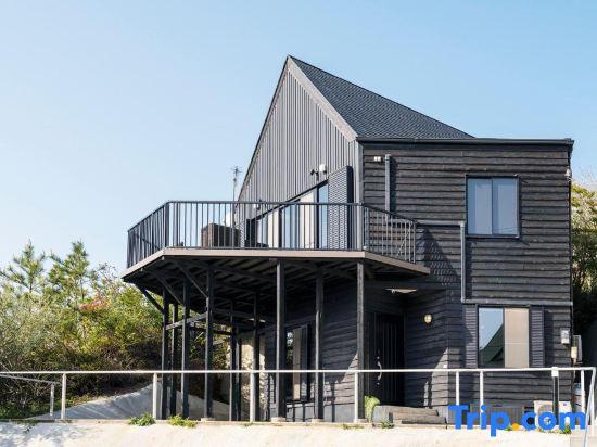 Goshikihama Villa — 4-Star Luxury Hotel in Sumoto, Japan