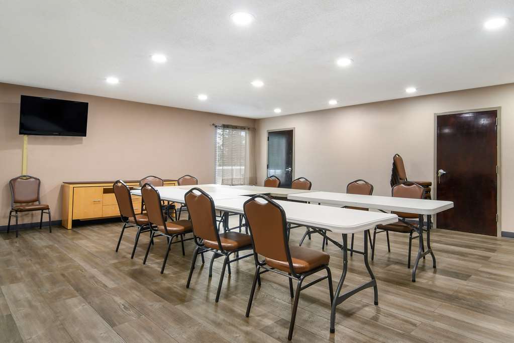 SureStay Plus Hotel by Best Western Tarboro - photo 8