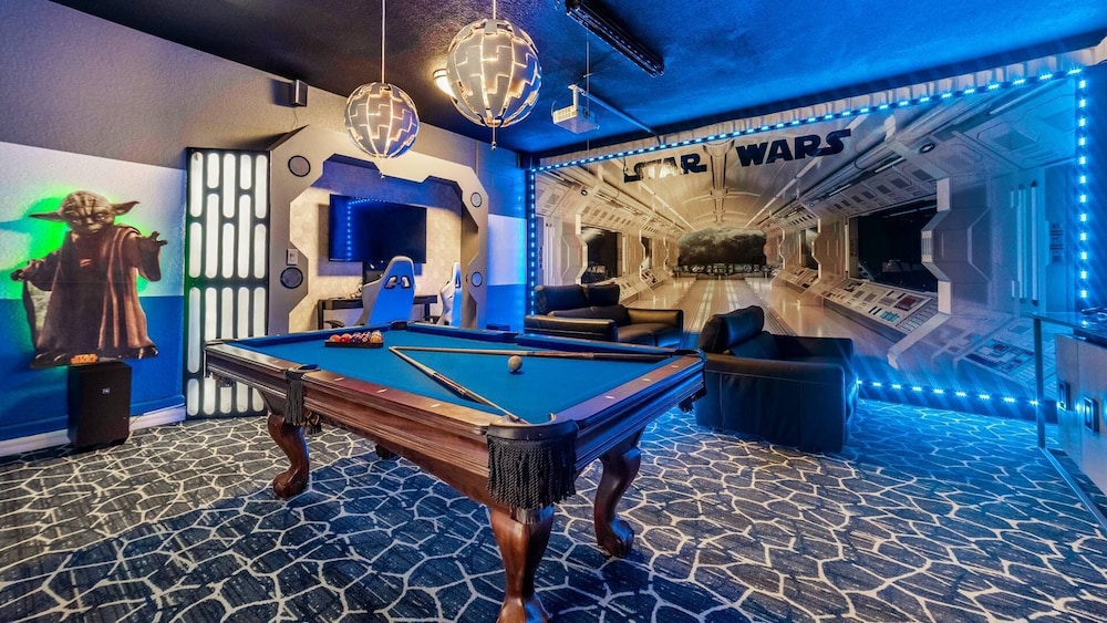 2696 Manesty Lane - featured photo