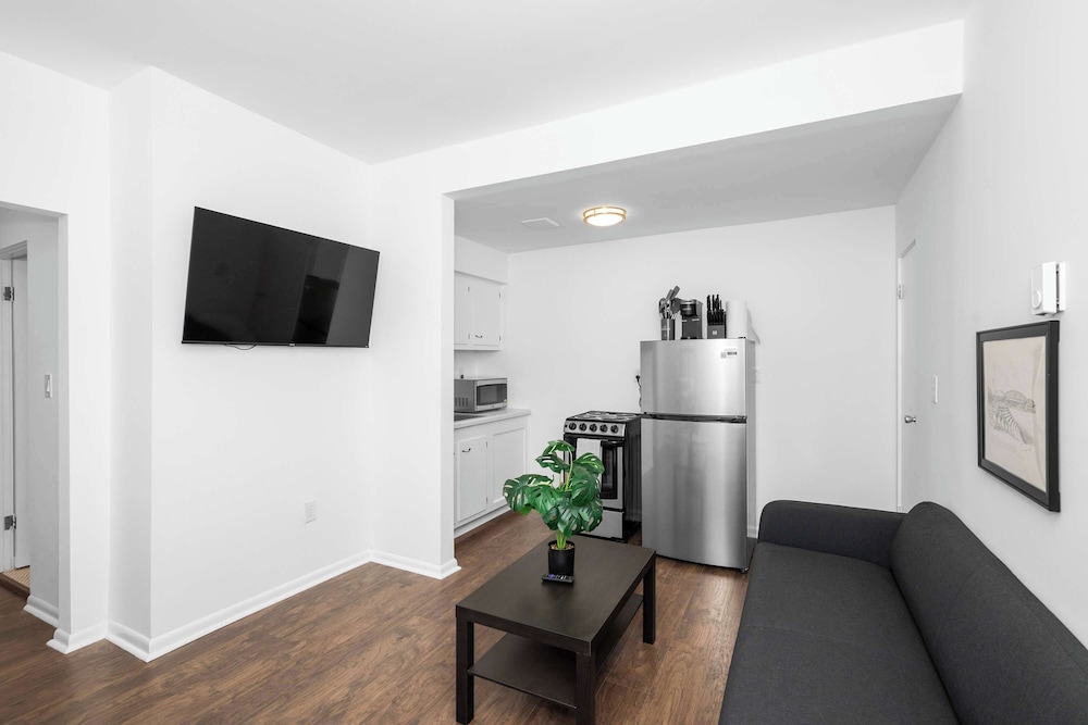 Northside Suite 4 — 4-Star Luxury Hotel in Cincinnati, United States